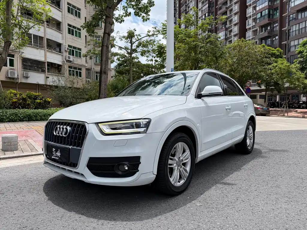 Audi Q3 2015