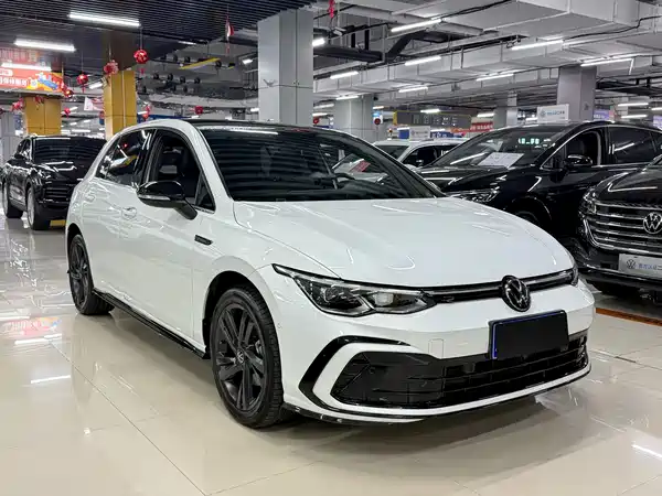 Volkswagen Golf 2022