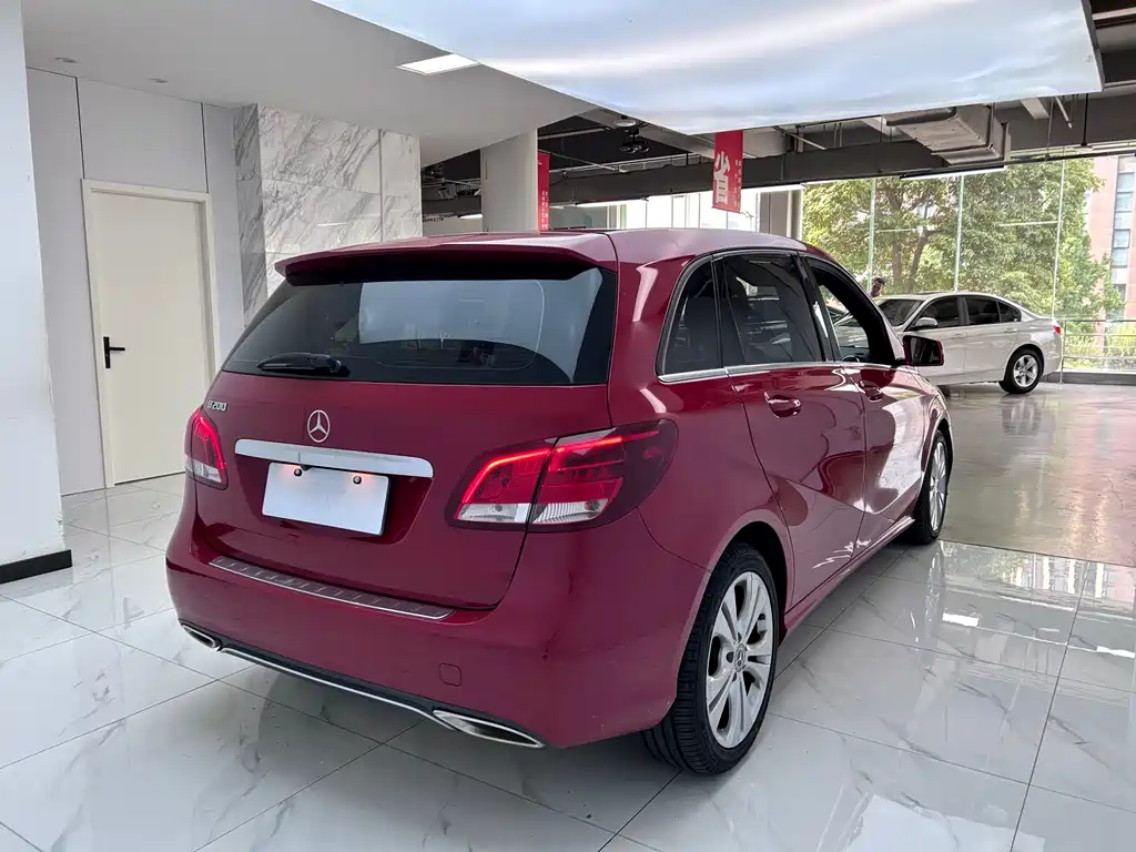 Mercedes-Benz B-Class 2018