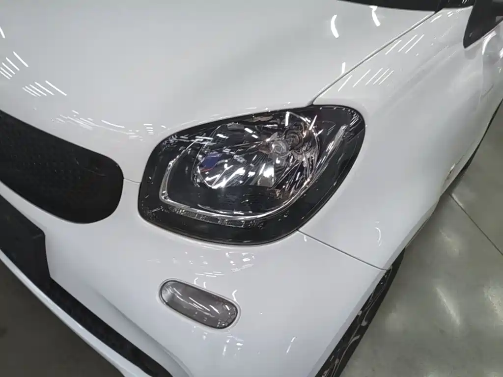 smart fortwo 2019 — фото 24
