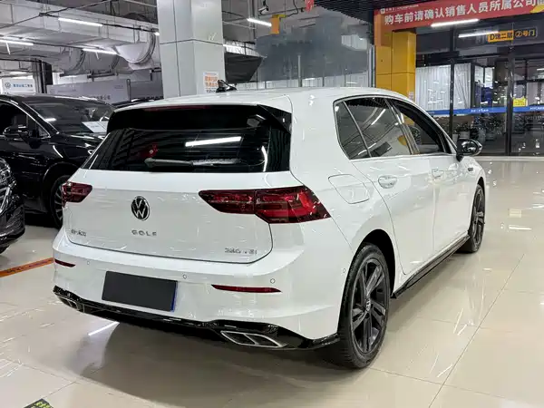 Volkswagen Golf 2022