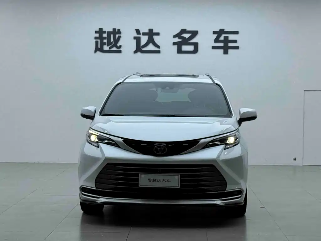 Toyota Sienna 2023