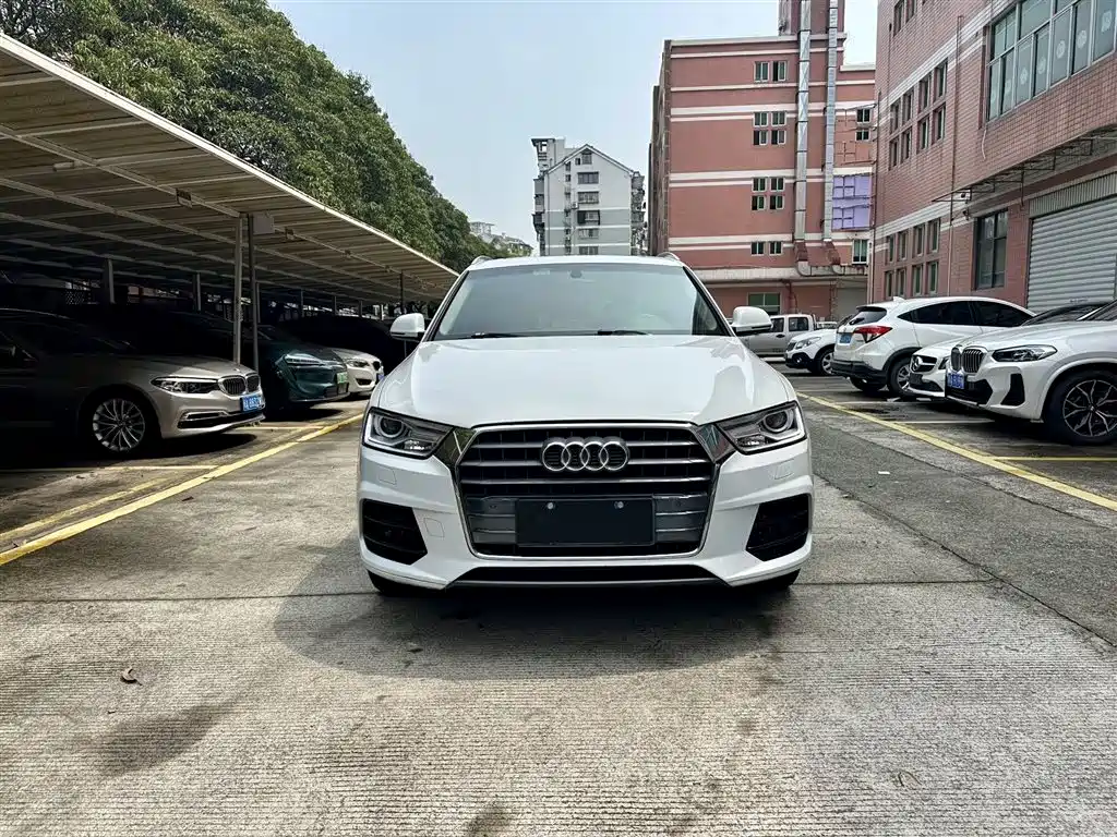 Audi Q3 2017 — фото 2