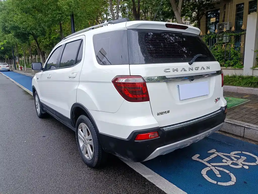 Oshan Oushang CX70 2017