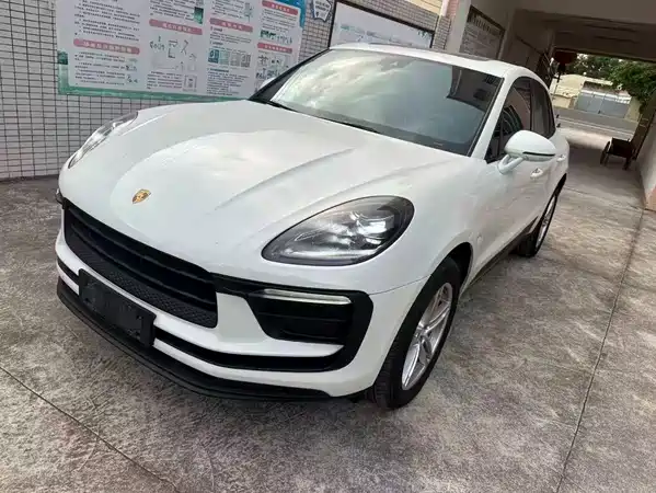 Porsche Macan 2024