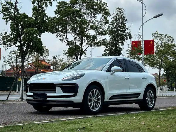 Porsche Macan 2023