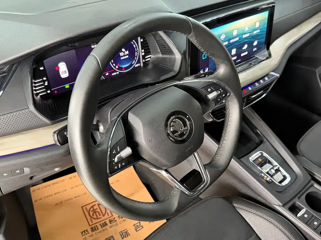Skoda Octavia 2023 — фото 14