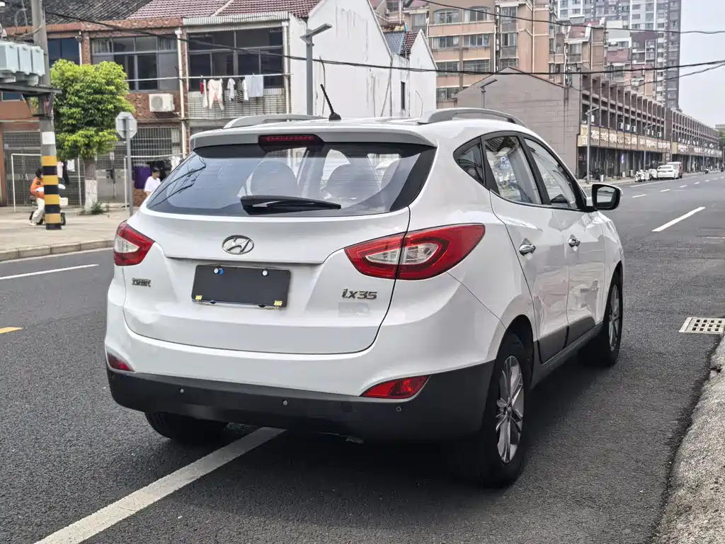Hyundai ix35 2016 — фото 13
