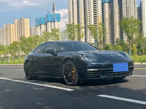 Porsche Panamera 2019