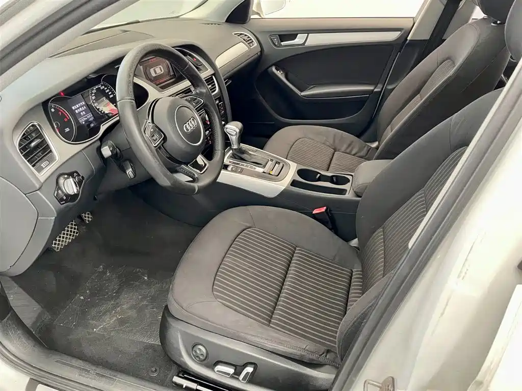 Audi A4L 2015