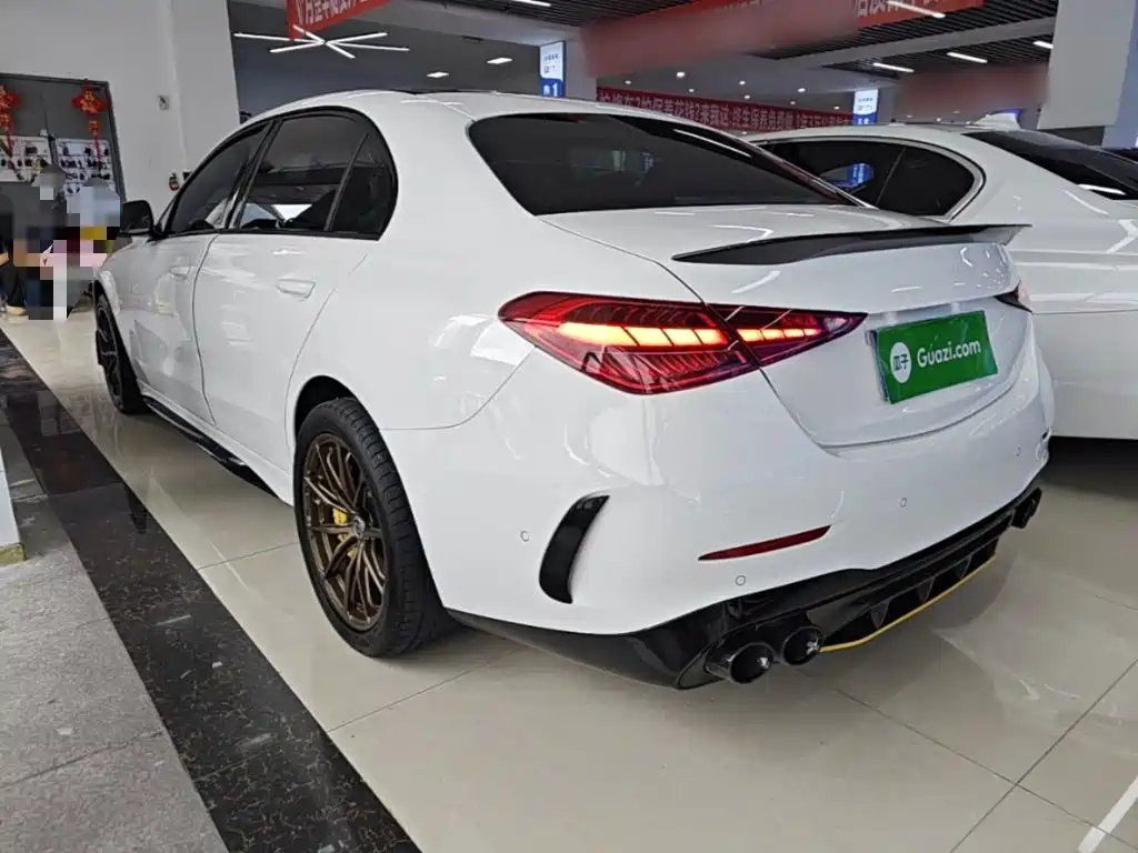 Mercedes-Benz C-Class 2024