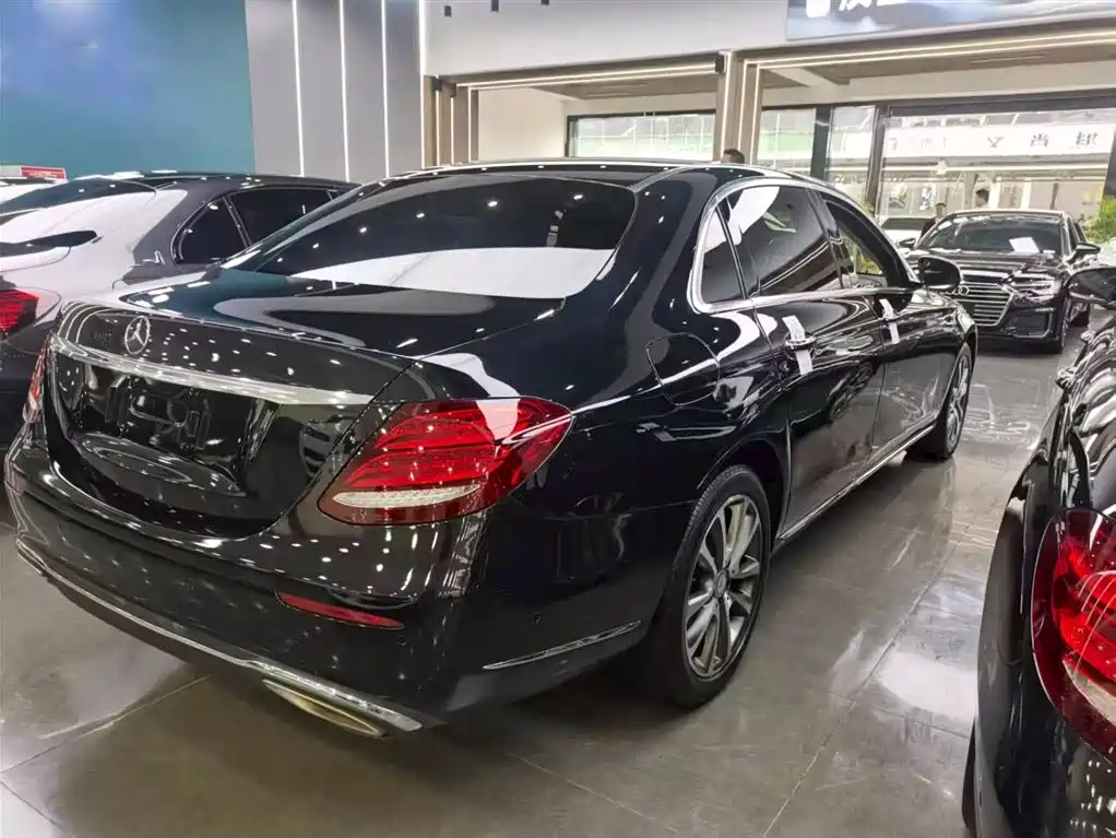 Mercedes-Benz E-Class 2016