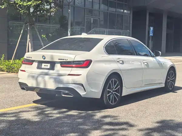 BMW 3 Series 2021