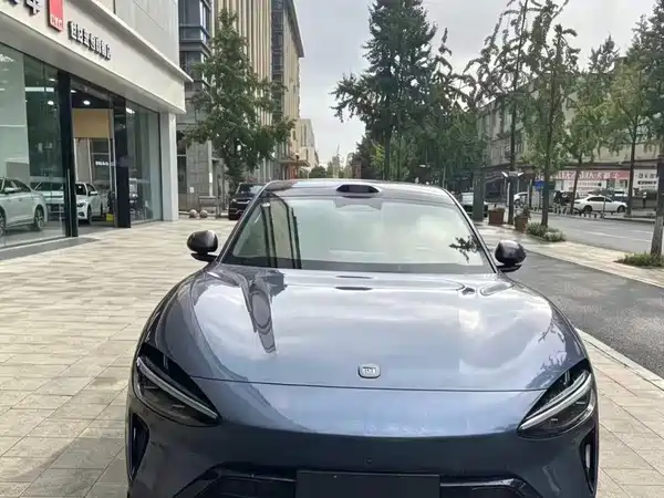 Xiaomi YU7 2025