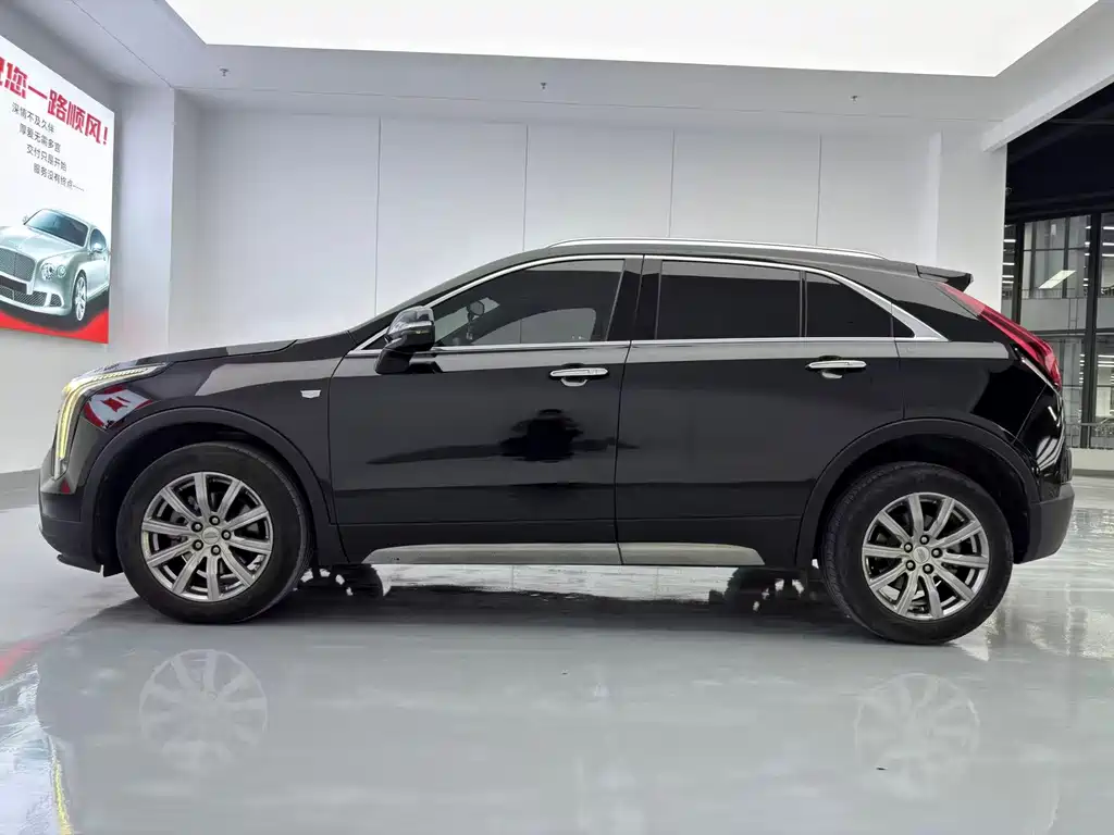 Cadillac XT4 2021 — фото 9