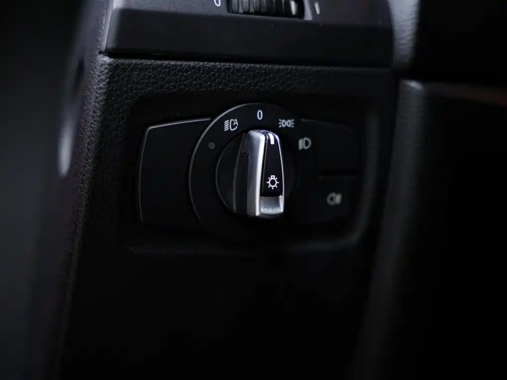BMW 1 Series M 2012 — фото 31