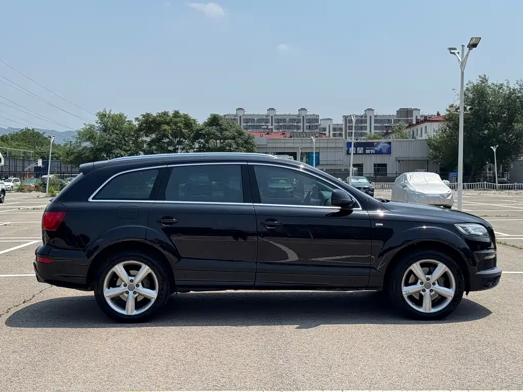 Audi Q7 2015 — фото 8