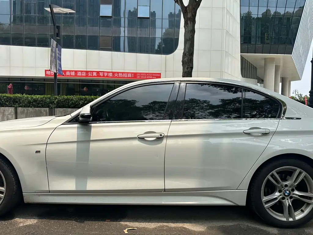 BMW 3 Series 2017 — фото 2