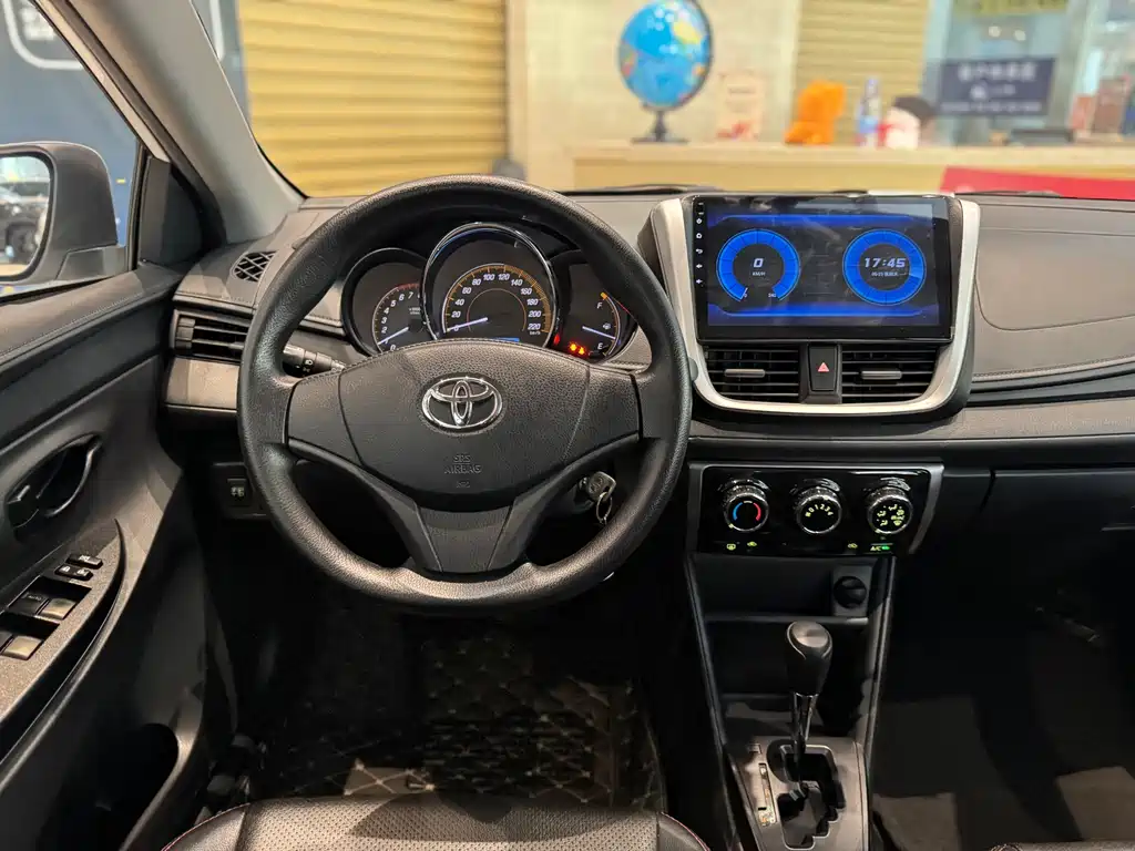Toyota Yaris L 2019 — фото 15
