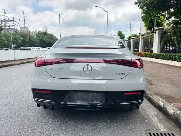 Mercedes-Benz EQE 2023