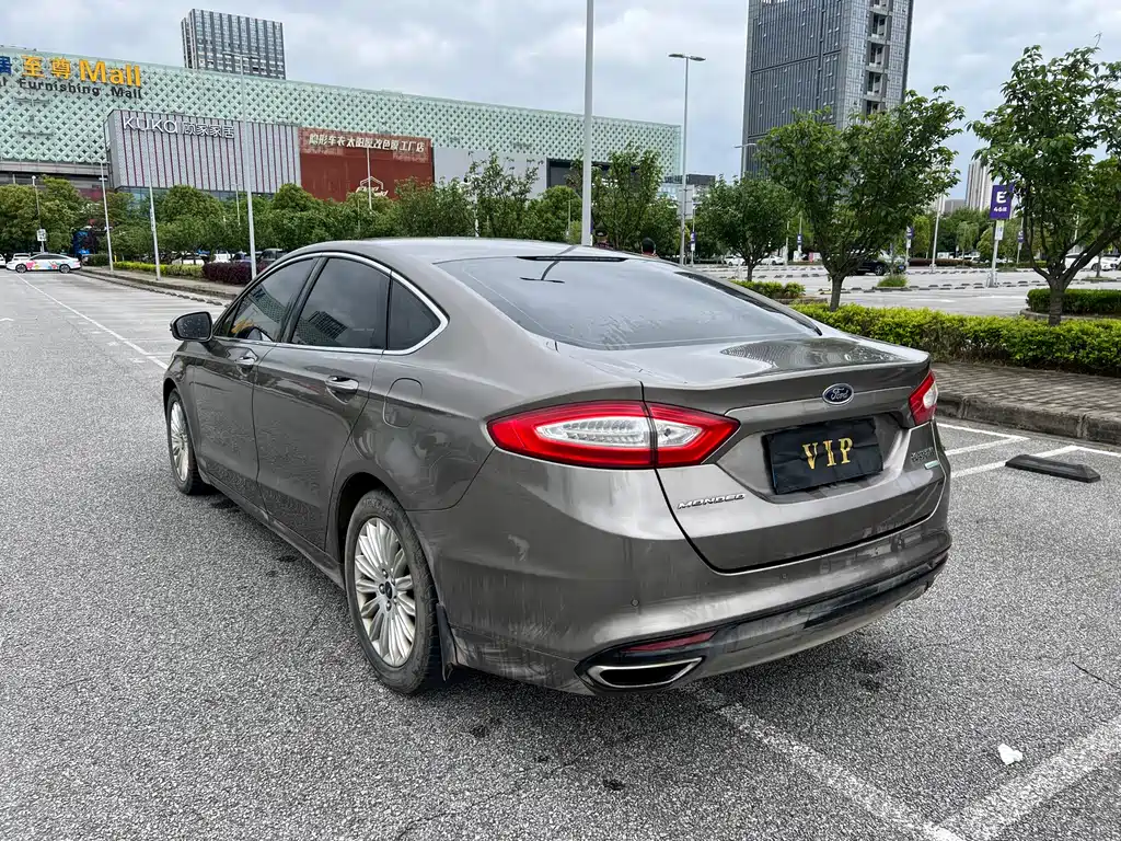 Ford Mondeo 2016 — фото 13