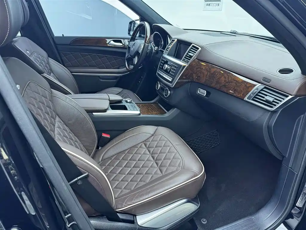 Mercedes-Benz GL-Class 2015 — фото 19