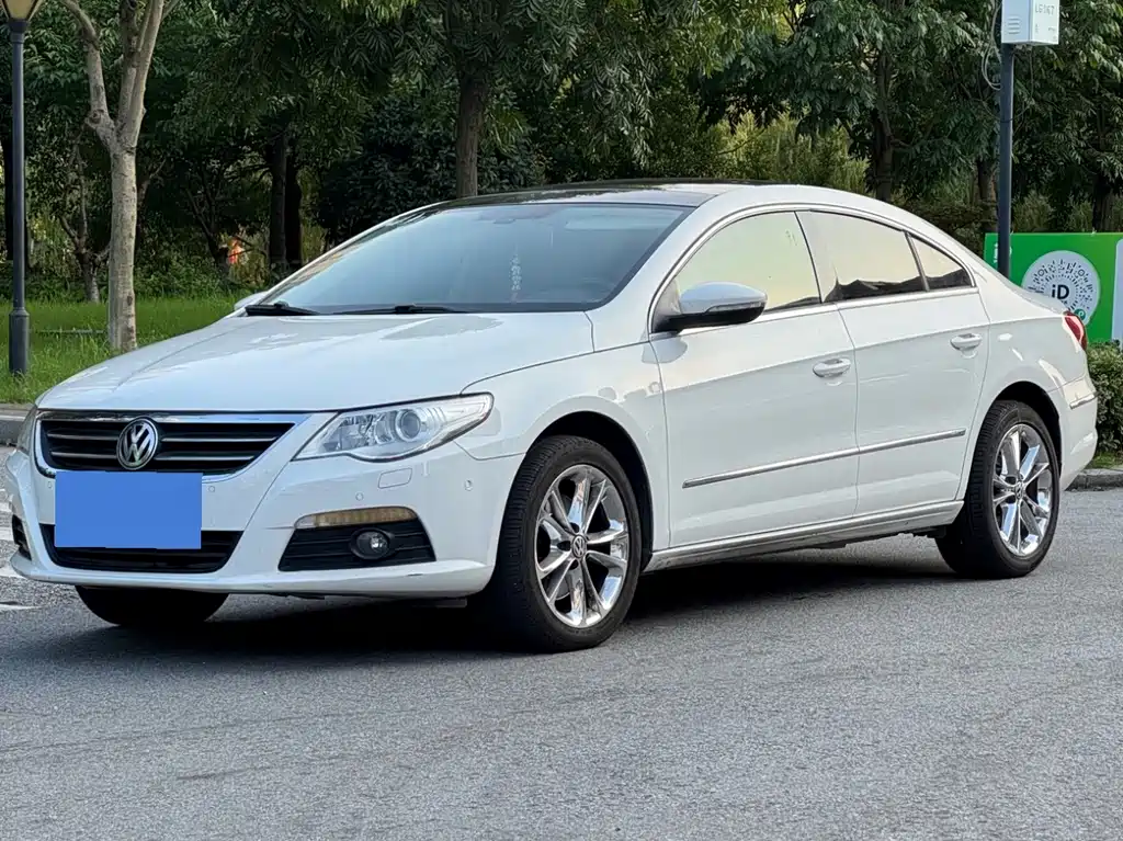 Volkswagen CC 2013 — фото 1