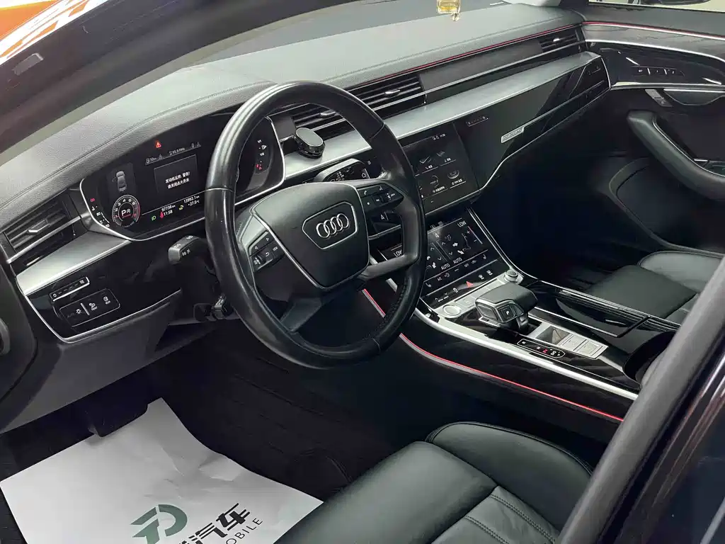 Audi A8 2020 — фото 8