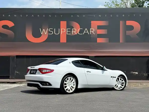 Maserati Granturismo 2009