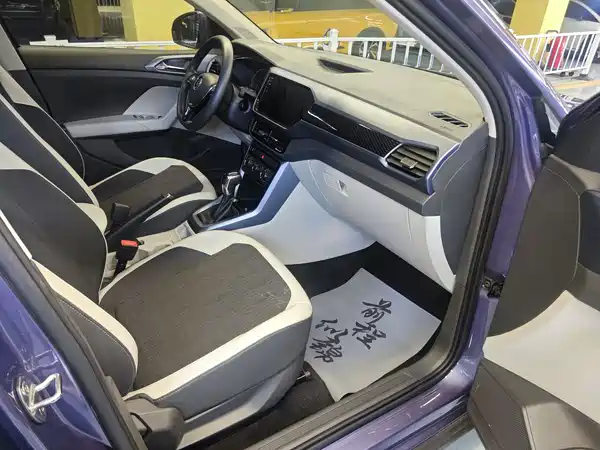 Volkswagen T-Cross 2021