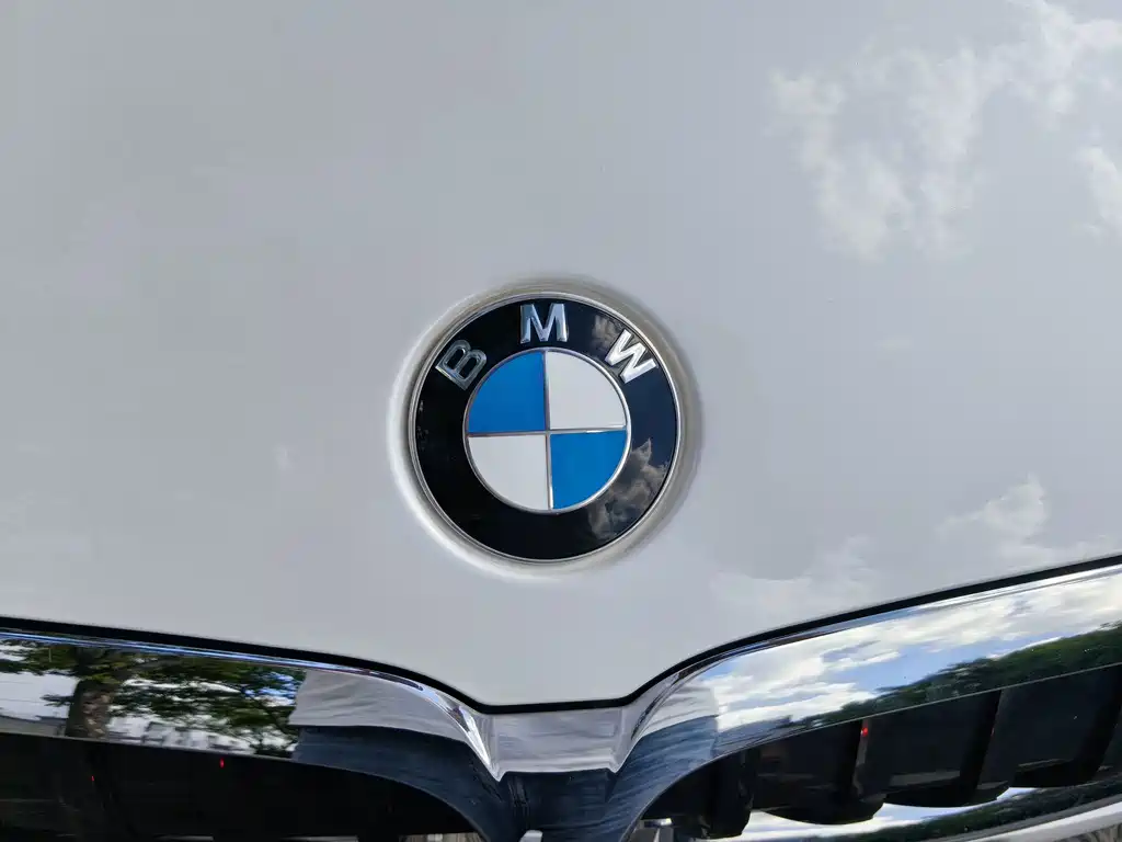 BMW 3 Series 2022 — фото 13