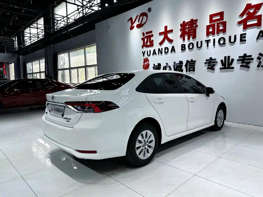 Toyota Corolla 2023 — фото 16