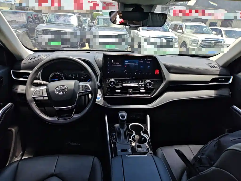 Toyota Highlander 2021 — фото 10
