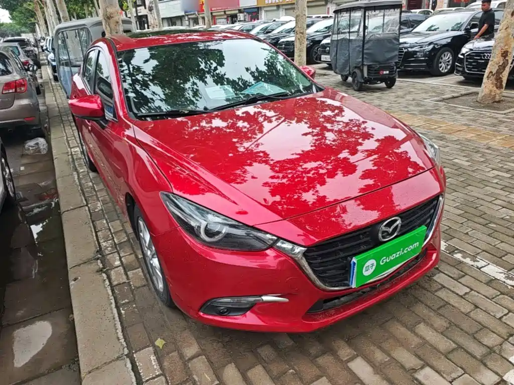 Mazda 3 Axela 2018 — фото 4