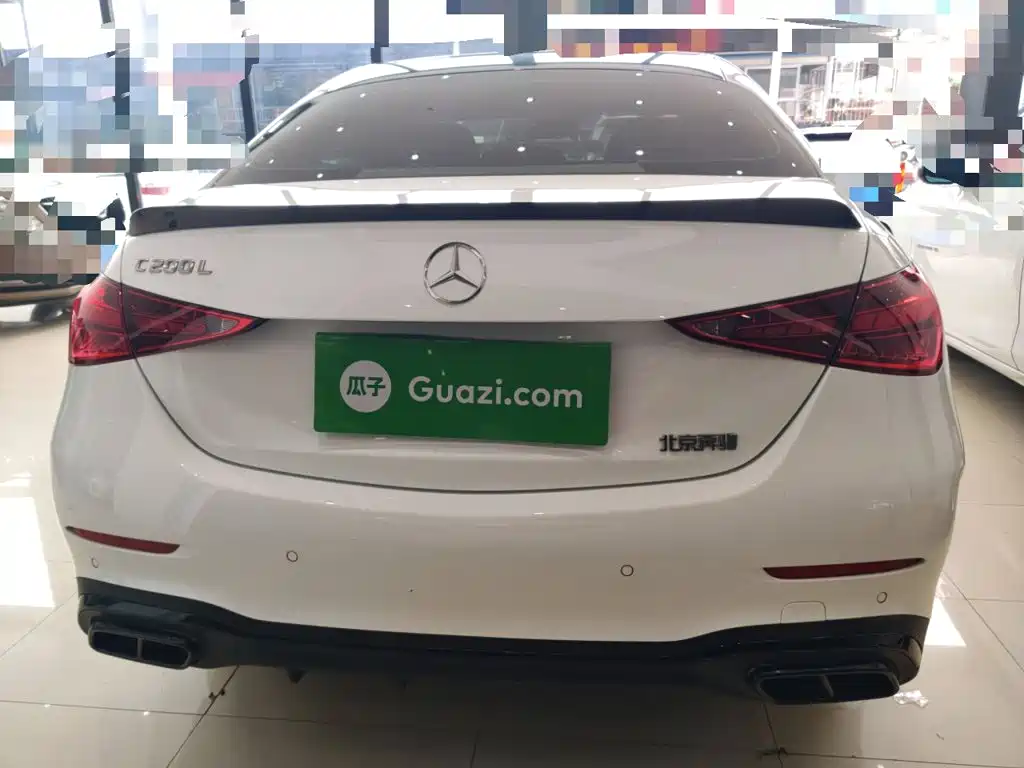 Mercedes-Benz C-Class 2025
