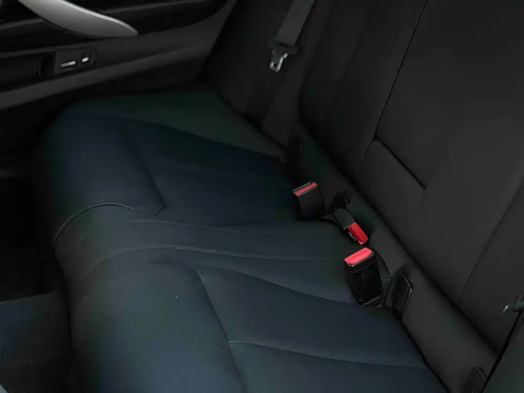 BMW 3 Series 2015 — фото 12