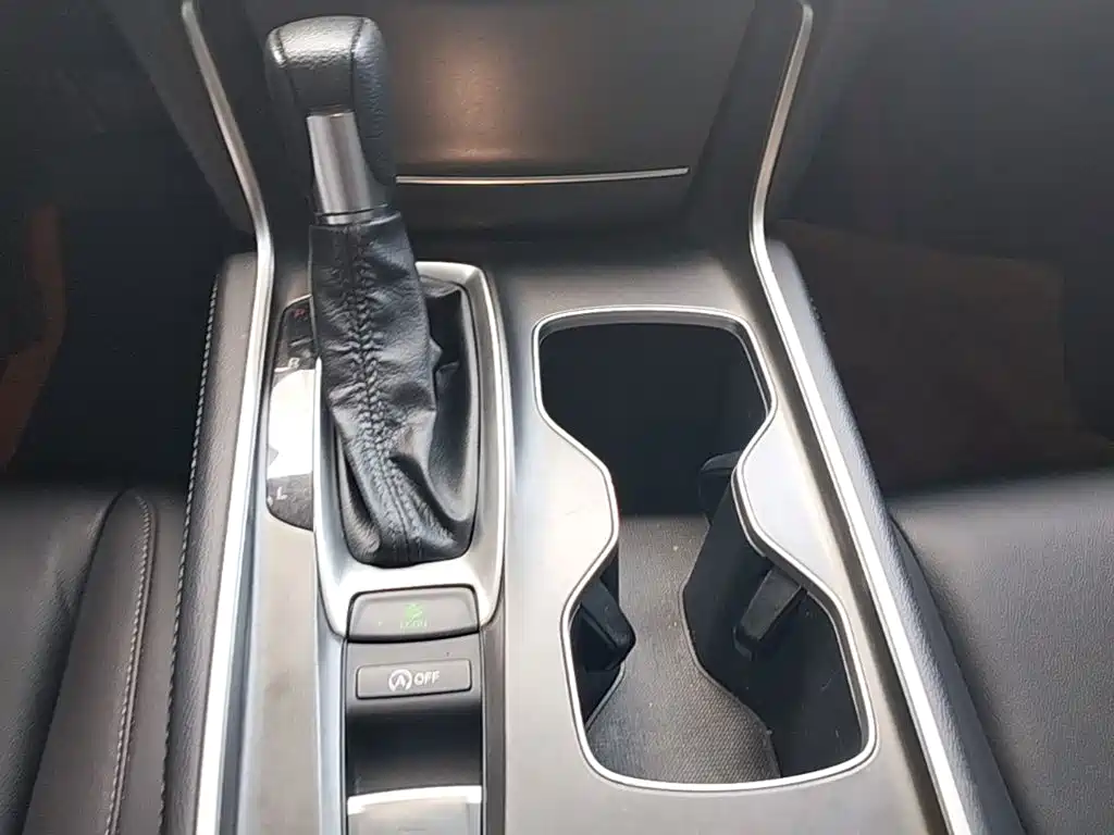 Honda Accord 2021 — фото 14