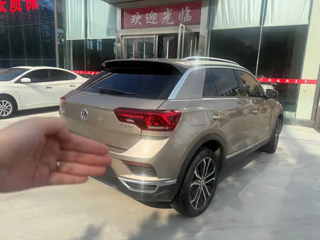 Volkswagen T-Roc 2019