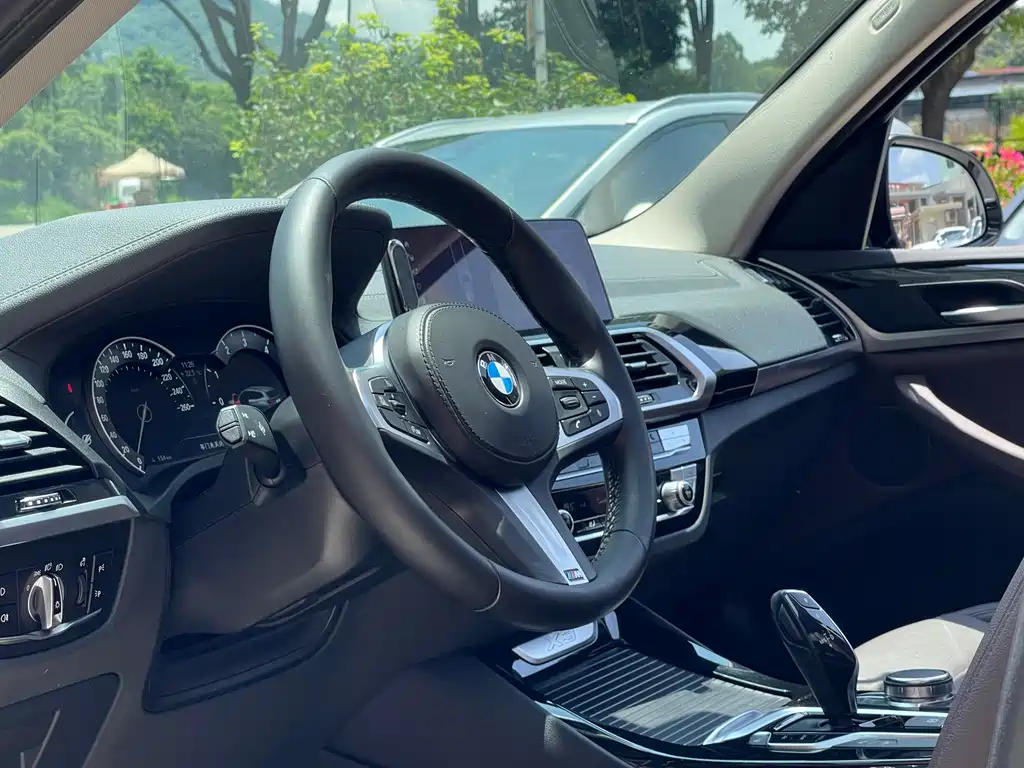 BMW X3 2018 — фото 14