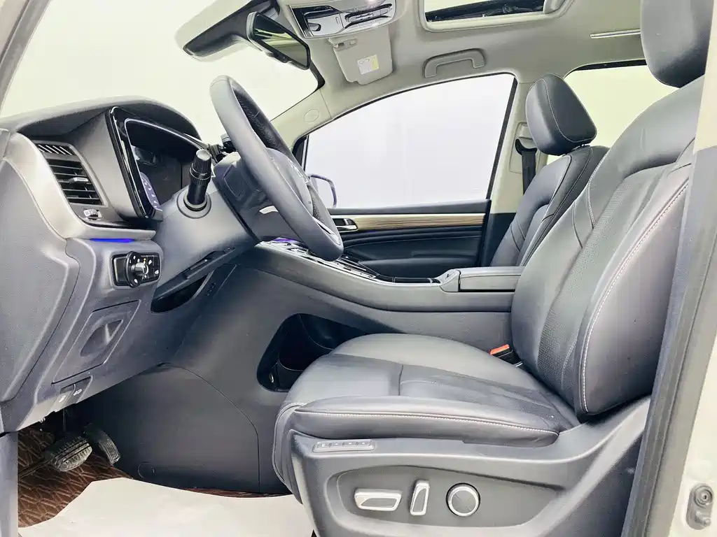 GAC Motor Trumpchi M8 2022 — фото 13