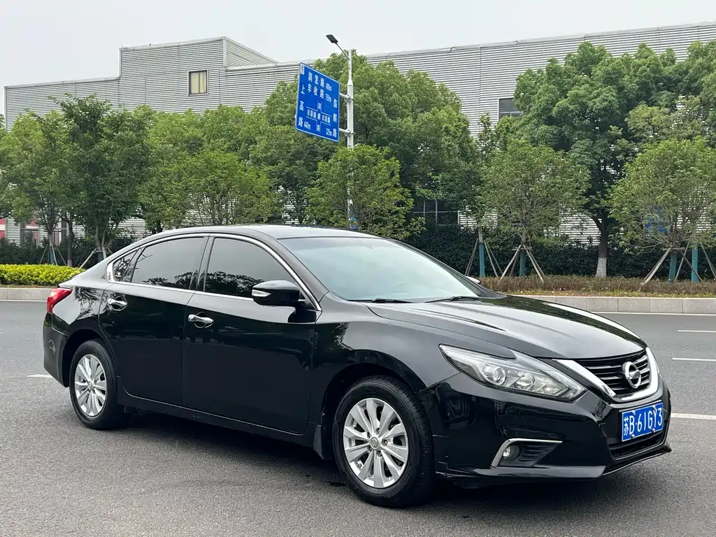 Nissan Teana 2018