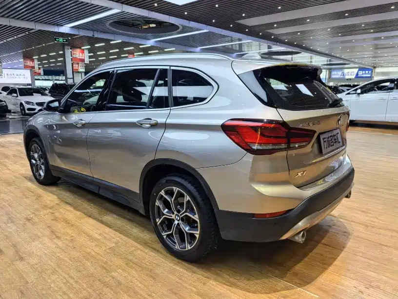 BMW X1 2021 — фото 22