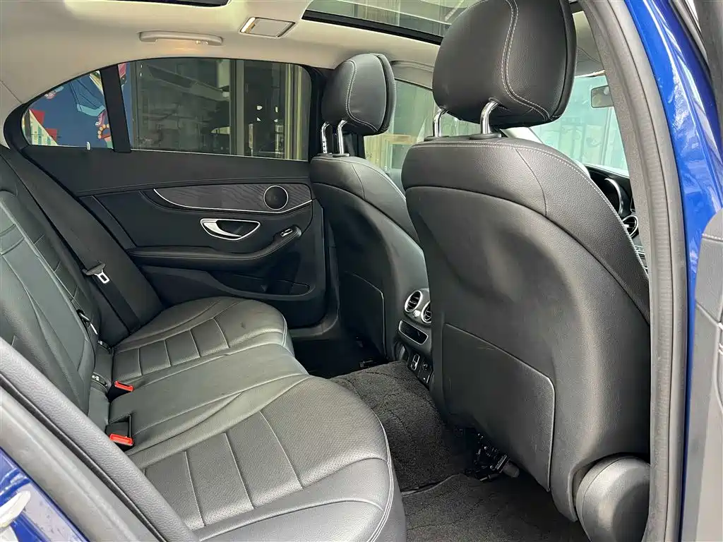 Mercedes-Benz C-Class 2020 — фото 10