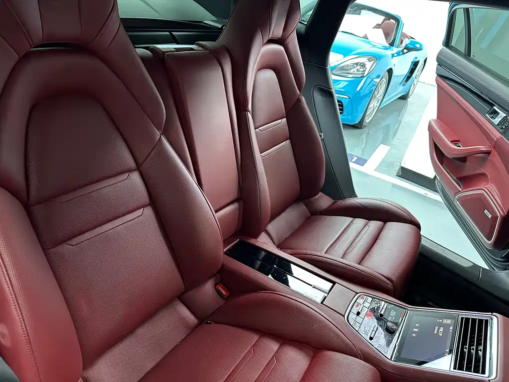 Porsche Panamera 2019 — фото 17