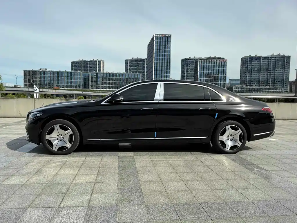 Mercedes-Benz Maybach S-Class 2024
