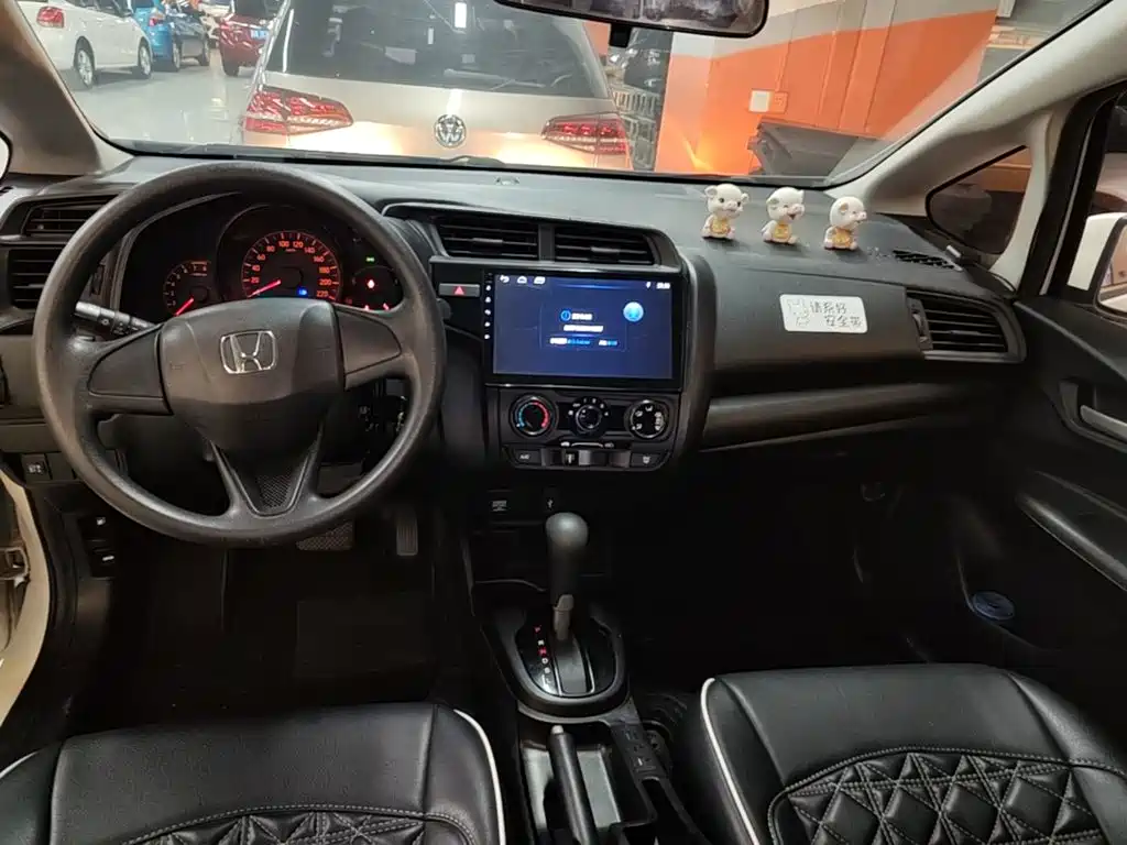 Honda Fit 2018 — фото 13