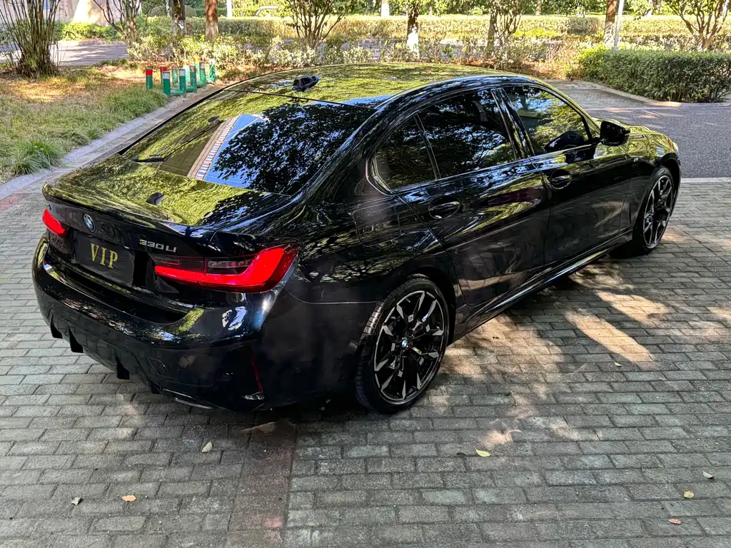 BMW 3 Series 2024