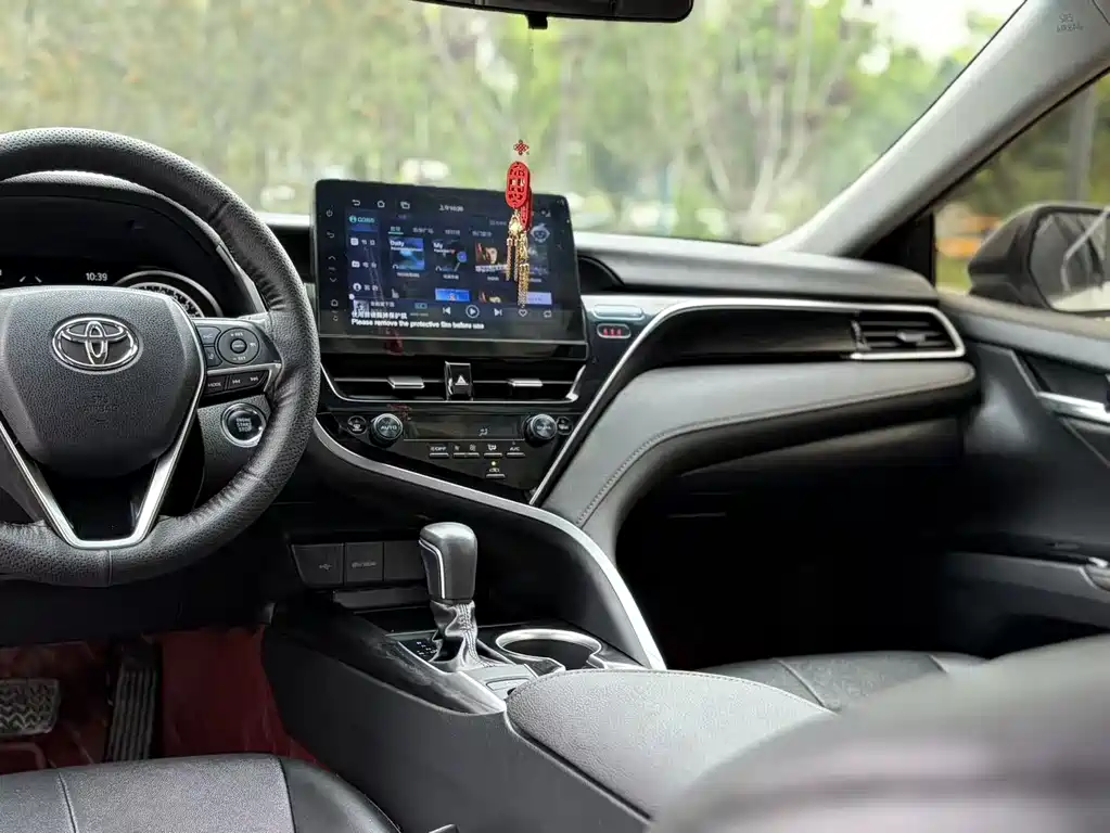 Toyota Camry 2024 — фото 14