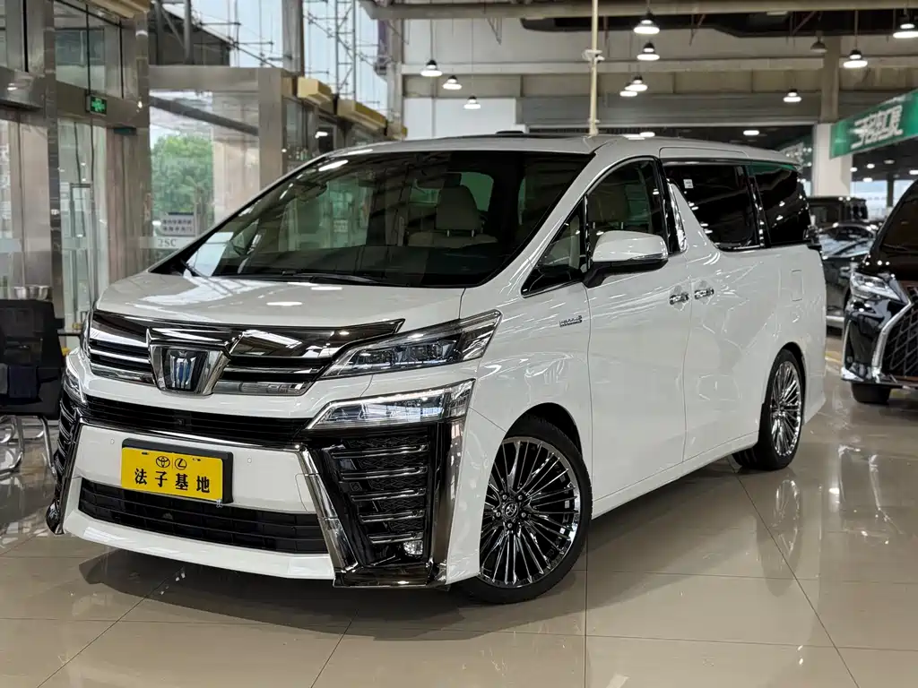 Toyota Vellfire 2021 — фото 1