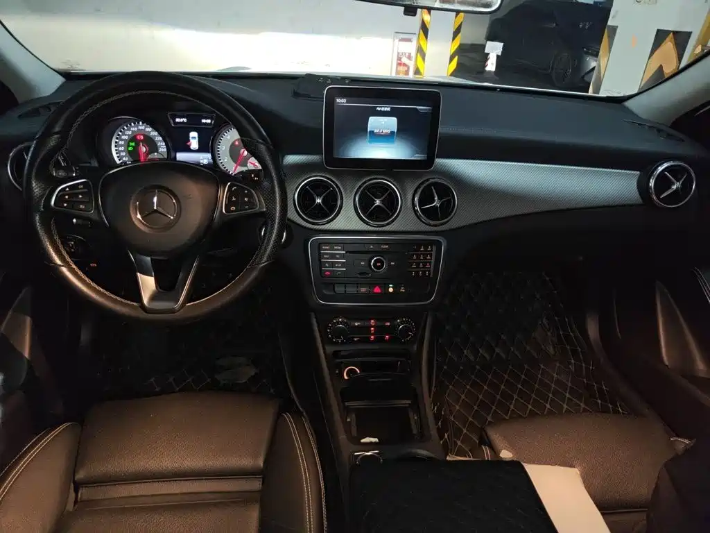 Mercedes-Benz GLA 2016